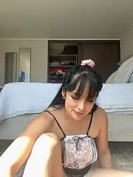 Snapshot of lorenamackenzie69 chatting on October 1, 5:29 pm lorenamackenzie69 online show from October 1, 5:29 pm