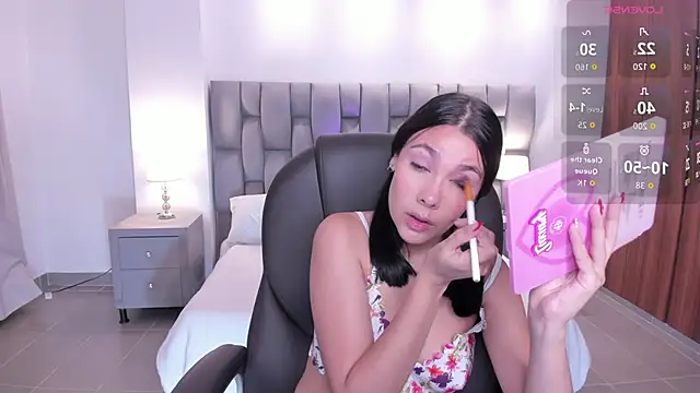 amara foxx online show from September 18, 11:20 am