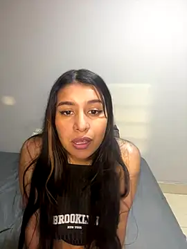 Snapshot of _Chloe_Smith chatting on September 17, 5:05 am  Chloe Smith online show from September 17, 5:05 am