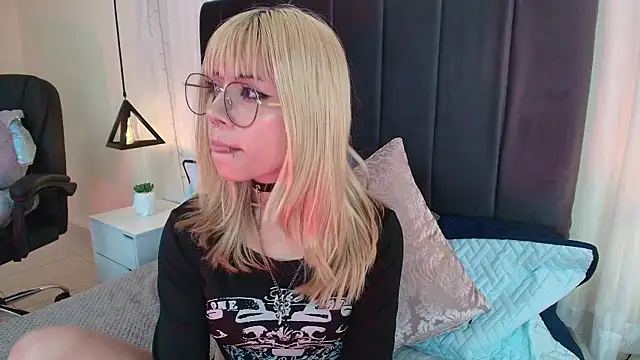 IvyBelle  online show from November 25, 12:18 pm