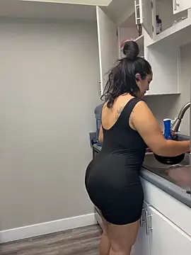 latina curvy22 online show from October 1, 6:57 pm