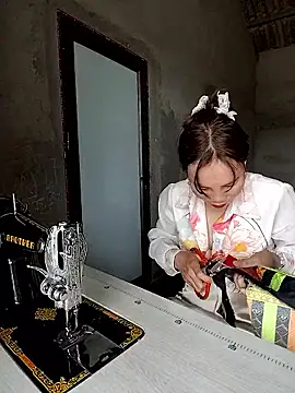 Tin tanny online show from February 13, 7:32 am