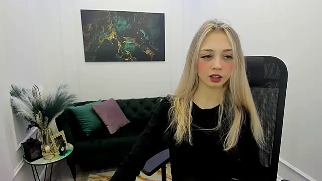 EmilyGraydis online show from February 24, 7:45 pm