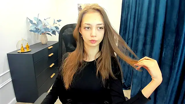 EmilyGraydis online show from October 1, 5:45 am