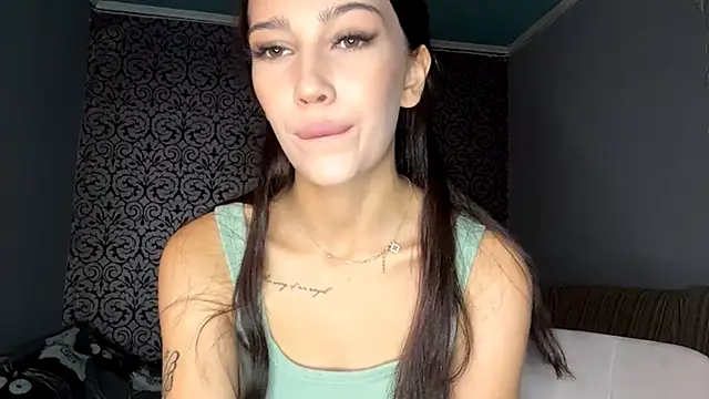 Snapshot of AuraJefcoat chatting on October 5, 11:26 am AuraJefcoat online show from October 5, 11:26 am