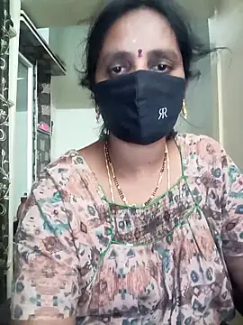 Snapshot of Mee_harini-telugupilla chatting on October 27, 9:49 am Mee harini-telugupilla online show from October 27, 9:49 am