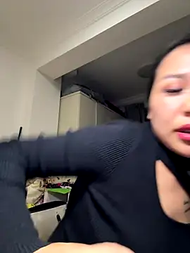 Snapshot of Susu-Asia chatting on October 8, 2:32 pm Susu-Asia online show from October 8, 2:32 pm