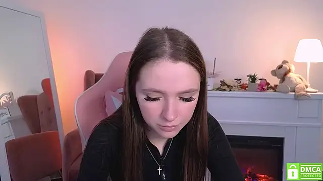 WildHoneyXO online show from October 7, 5:56 am