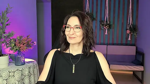 UnaTerra online show from October 11, 5:34 am