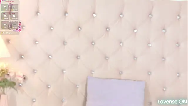 CaterinaRomano online show from September 17, 9:13 pm