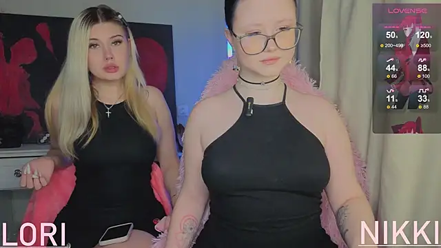 hornyprincess19 online show from November 11, 5:21 pm