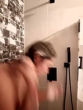 Snapshot of PinkDenial chatting on October 15, 2:25 am PinkDenial online show from October 15, 2:25 am