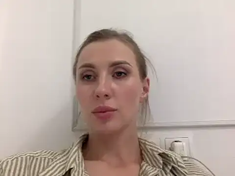 Alveryn online show from November 3, 7:40 pm