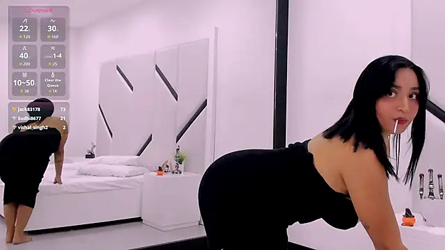 GeraldineSandoval online show from November 8, 9:09 pm