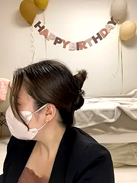 NATSUMI00 online show from October 11, 11:47 am