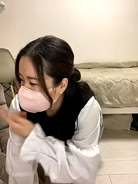 NATSUMI00 online show from December 5, 3:35 pm