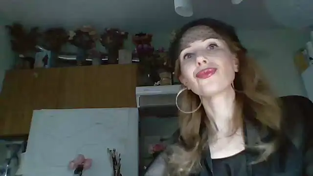 Tiluu1 online show from February 15, 9:25 pm