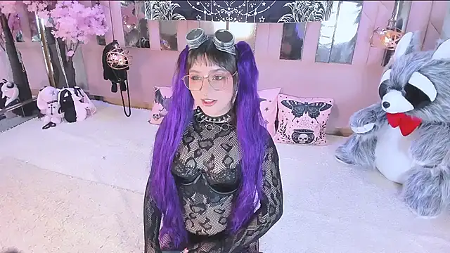 BizzyNoar online show from February 28, 6:35 am