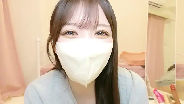 roachan  online show from February 23, 1:54 pm