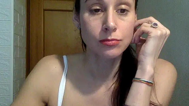 Lysarae online show from November 7, 8:58 pm