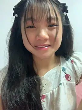 Emlyly-18 online show from September 29, 12:49 am