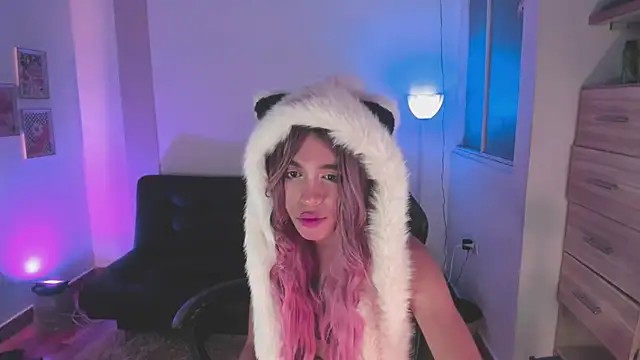 Nikkita Dragon online show from November 28, 2:25 am