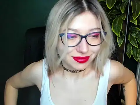 loveHeidi online show from February 6, 5:33 am