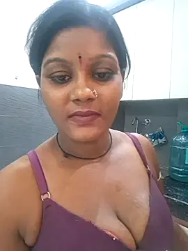 Rashmi Pathak online show from September 22, 7:29 am