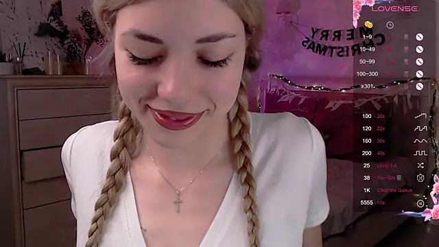 Leila Vanilla online show from January 8, 5:00 am