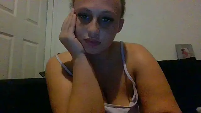 Welsh Maya19X online show from September 8, 9:25 pm