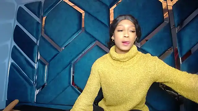 Lea Sweetly online show from December 15, 1:05 pm