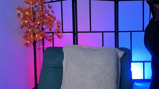 Violet-smith1 online show from September 24, 2:54 am