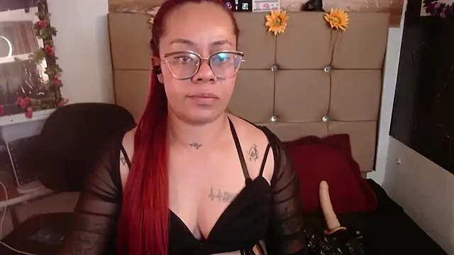 MIA  SPENCER online show from November 26, 10:00 pm