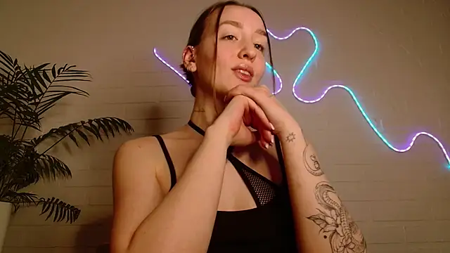 WhitePrincessLuna online show from February 20, 4:41 pm