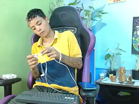 Snapshot of Dorland777 chatting on September 13, 12:57 pm Dorland777 online show from September 13, 12:57 pm