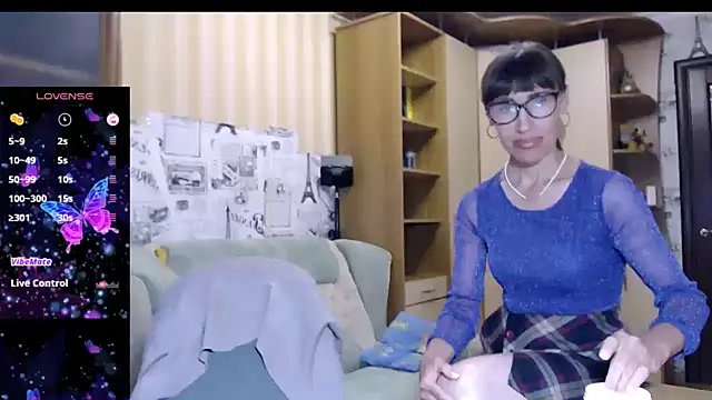 Two Sisters online show from September 13, 11:51 am