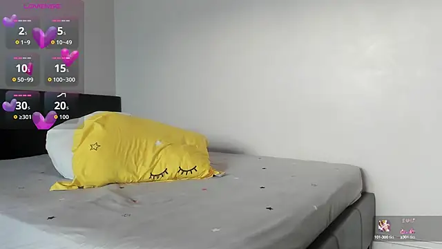 lannaah  online show from September 12, 5:42 pm