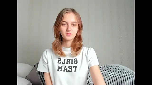 dreamy pollyyy online show from November 9, 6:37 pm