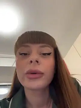 BabyBee  online show from November 15, 2:51 pm