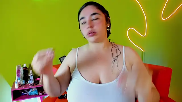 Bagiolett online show from October 7, 4:55 pm