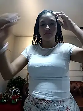 ArielBlossom    online show from January 8, 11:14 am