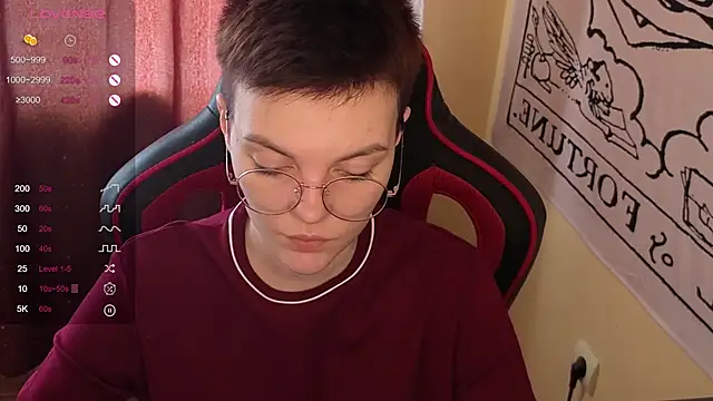 KrisNeal online show from September 28, 10:31 am