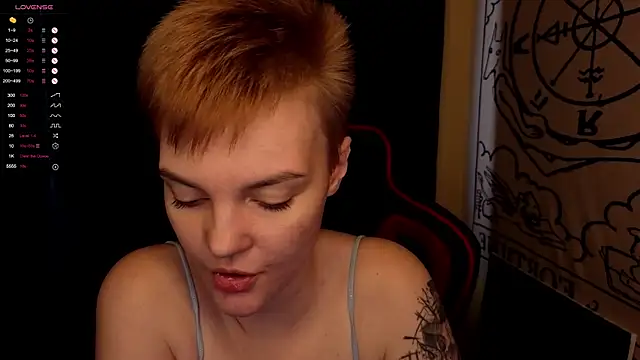 KrisNeal online show from October 18, 9:23 am