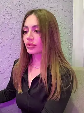 Elizabeth Tay online show from January 17, 7:54 pm