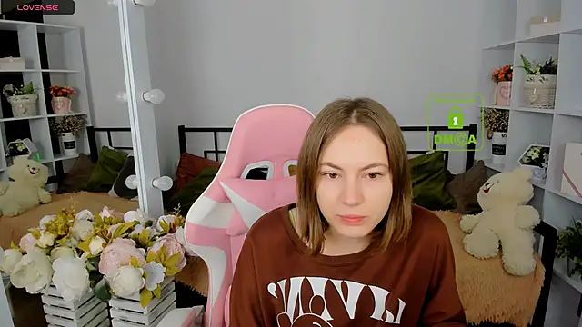 Elma Lily online show from December 17, 7:34 am