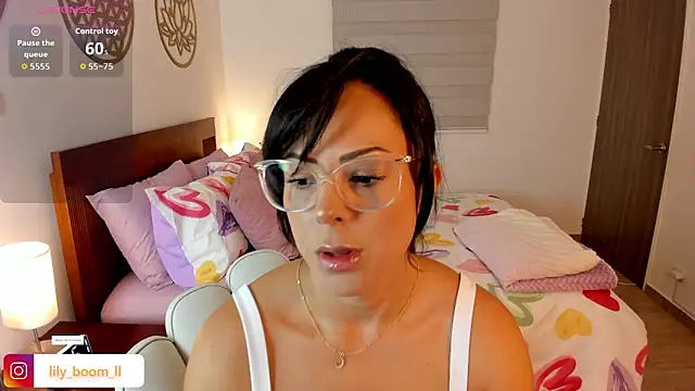 Lyliboomm online show from November 30, 12:15 am