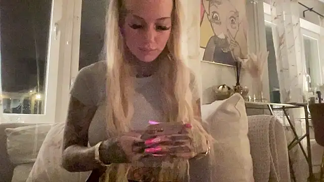 paulinaalatalo online show from January 7, 7:50 pm