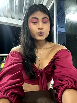 Michelle Narvaez online show from December 21, 3:11 am