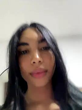 karolaalcendra online show from October 12, 1:19 am