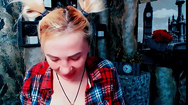 EmmaCat  online show from March 1, 6:02 am